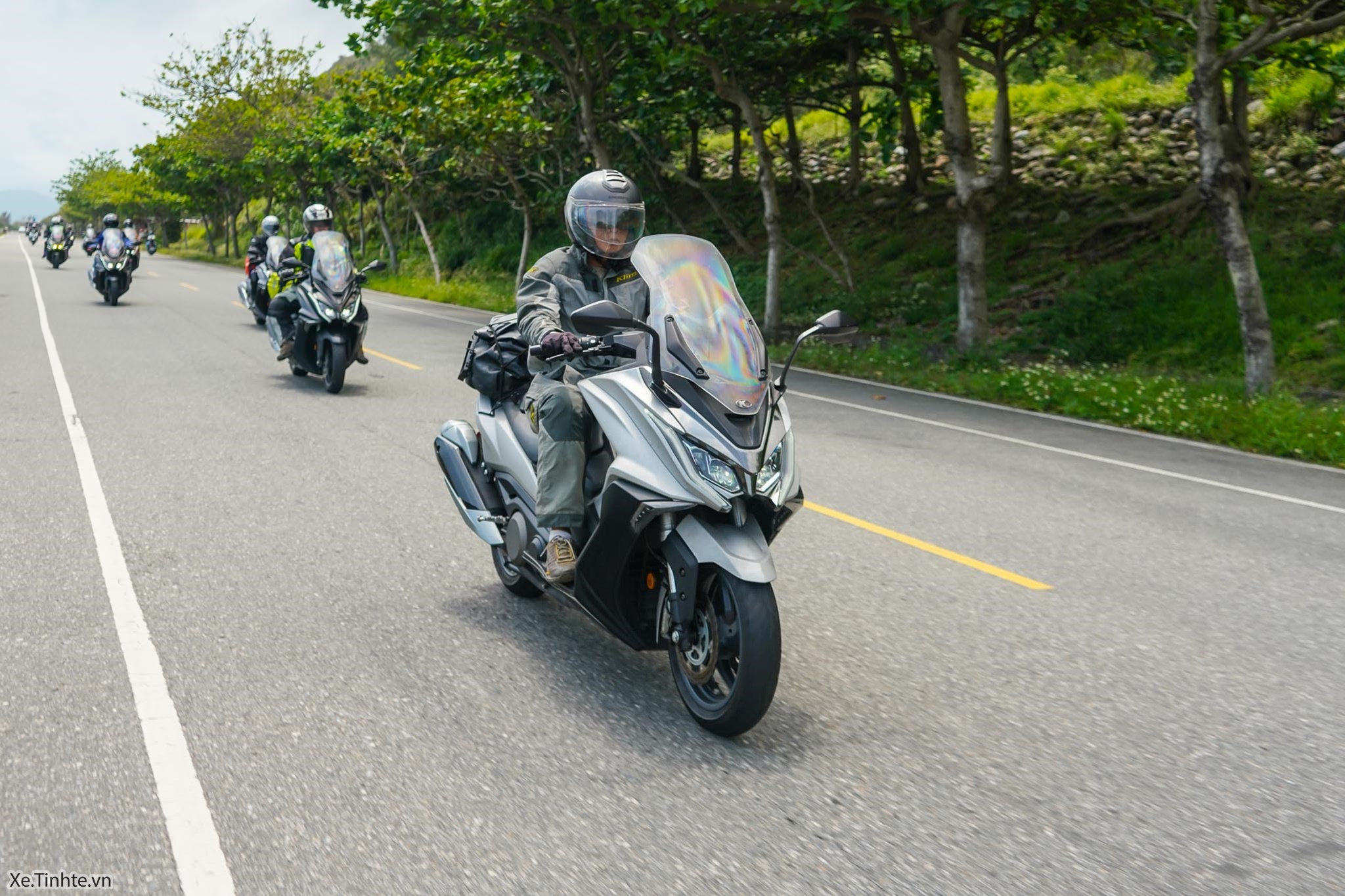 Kymco_AK_550_2018_Xe_Tinhte-005.jpg