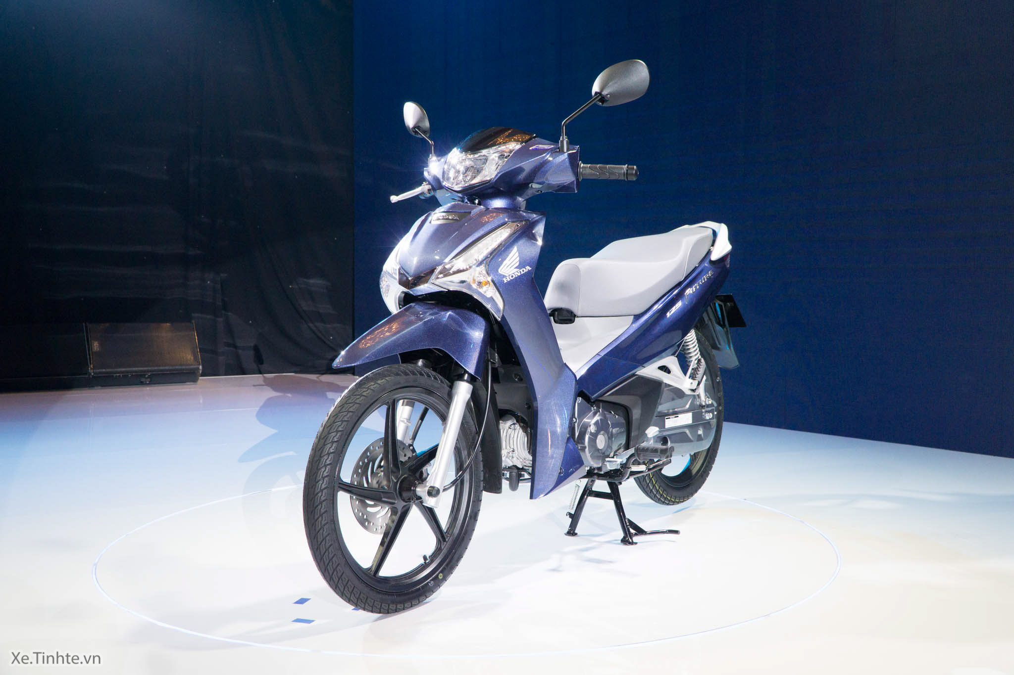 Honda VN giới thiệu Future FI 125 thế hệ mới, đèn pha LED, cốp rộng hơn ...