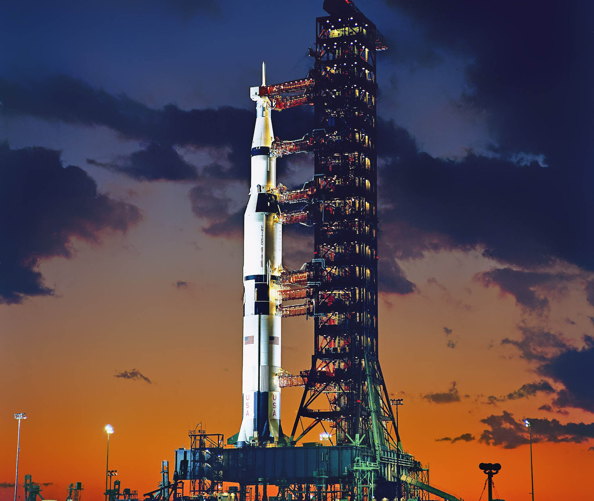 Saturn V.jpg