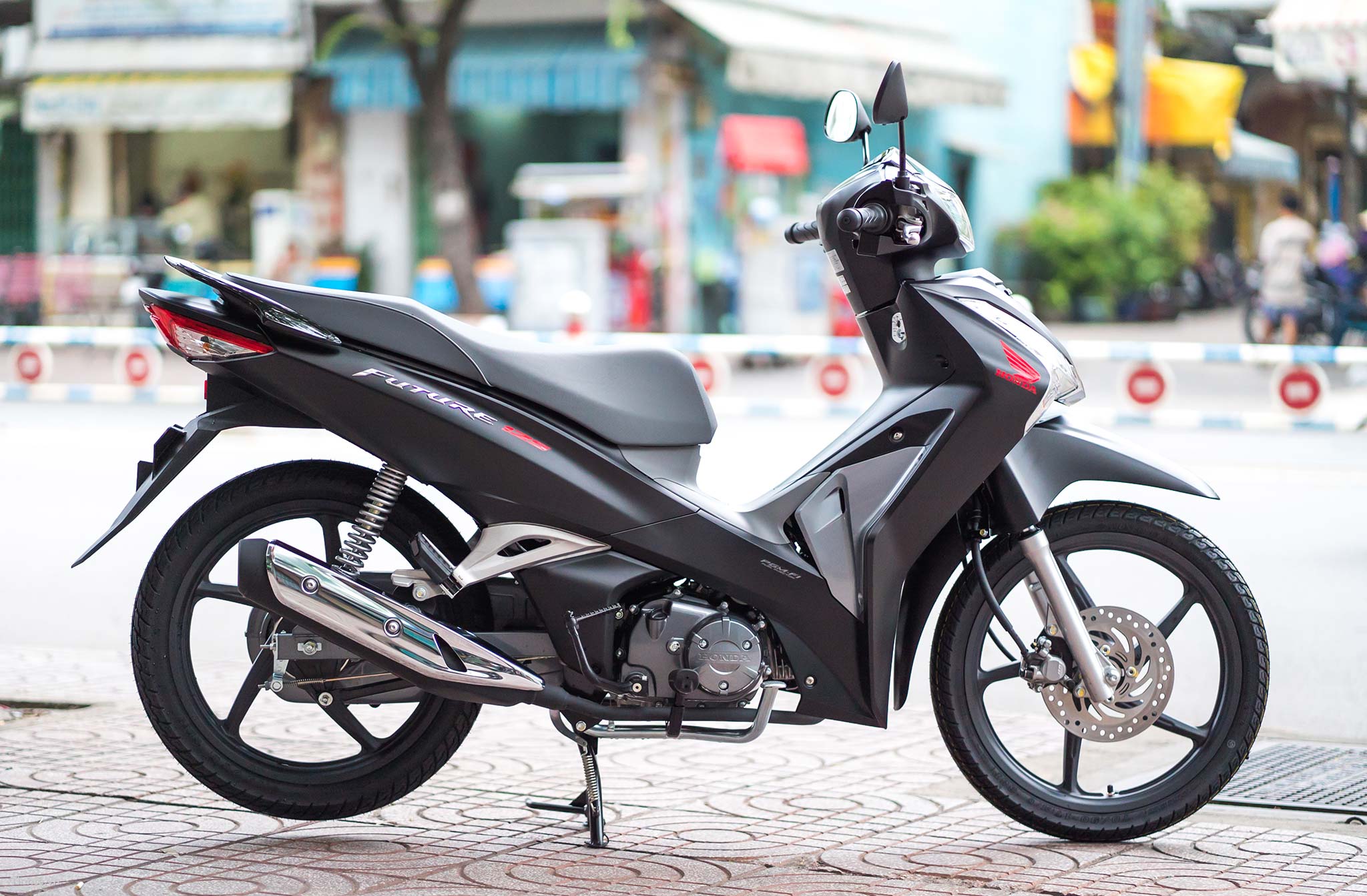 Honda Việt Nam bất ngờ ra mắt Future 125 FI 2018 giá từ 302 triệu