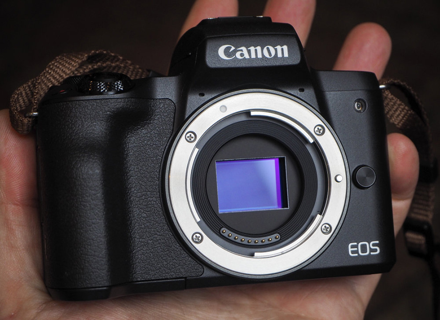 1000-Canon-EOS-M50-Black_11_1519289192.jpg