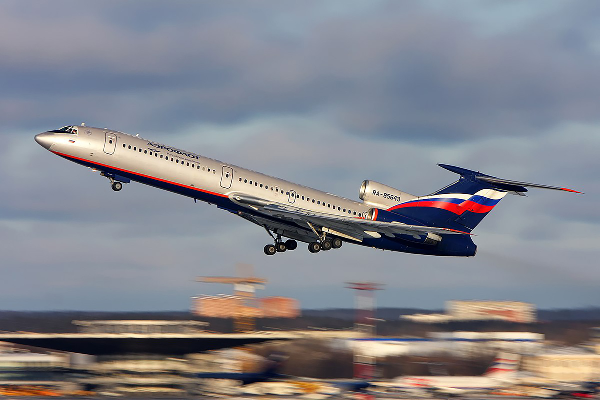 Aeroflot Tu-154.jpg