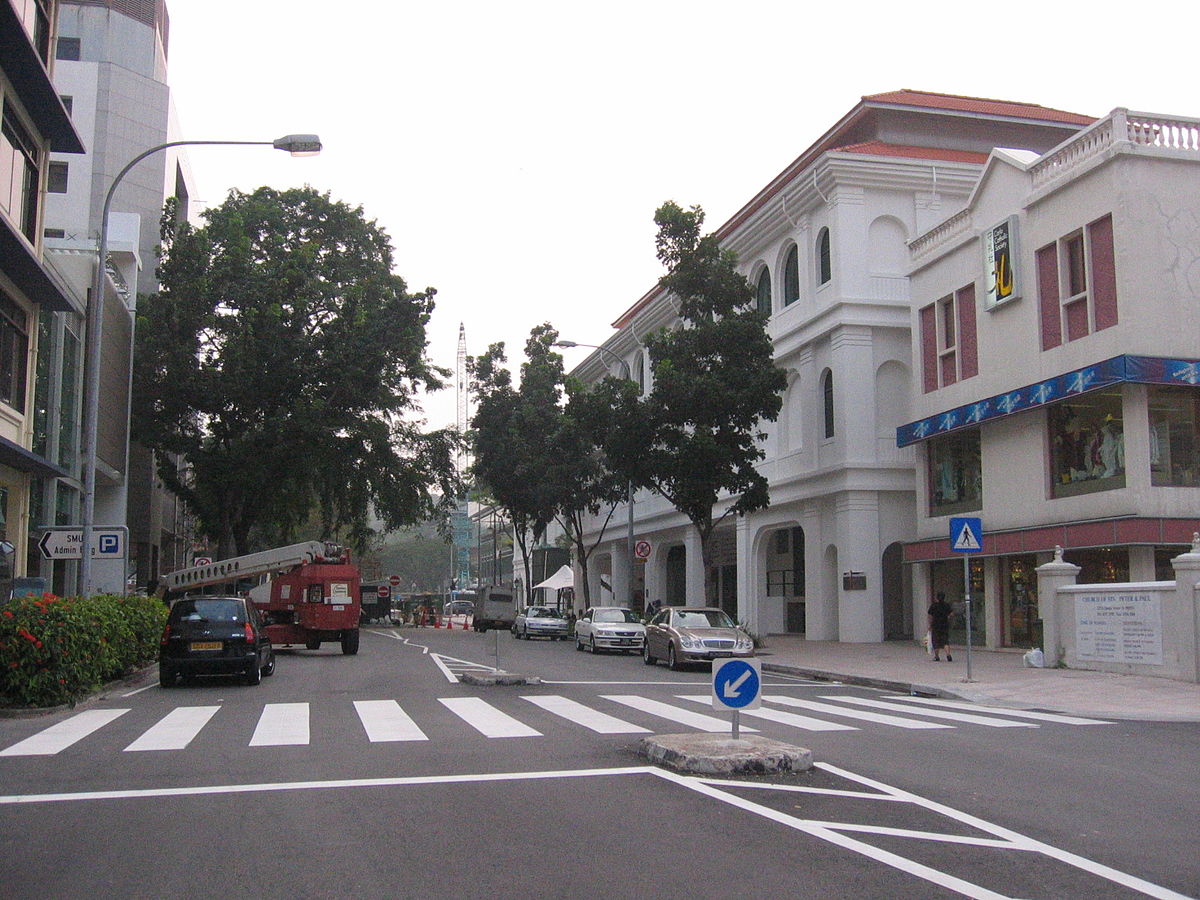 1200px-Queen_Street,_Singapore_4.JPG