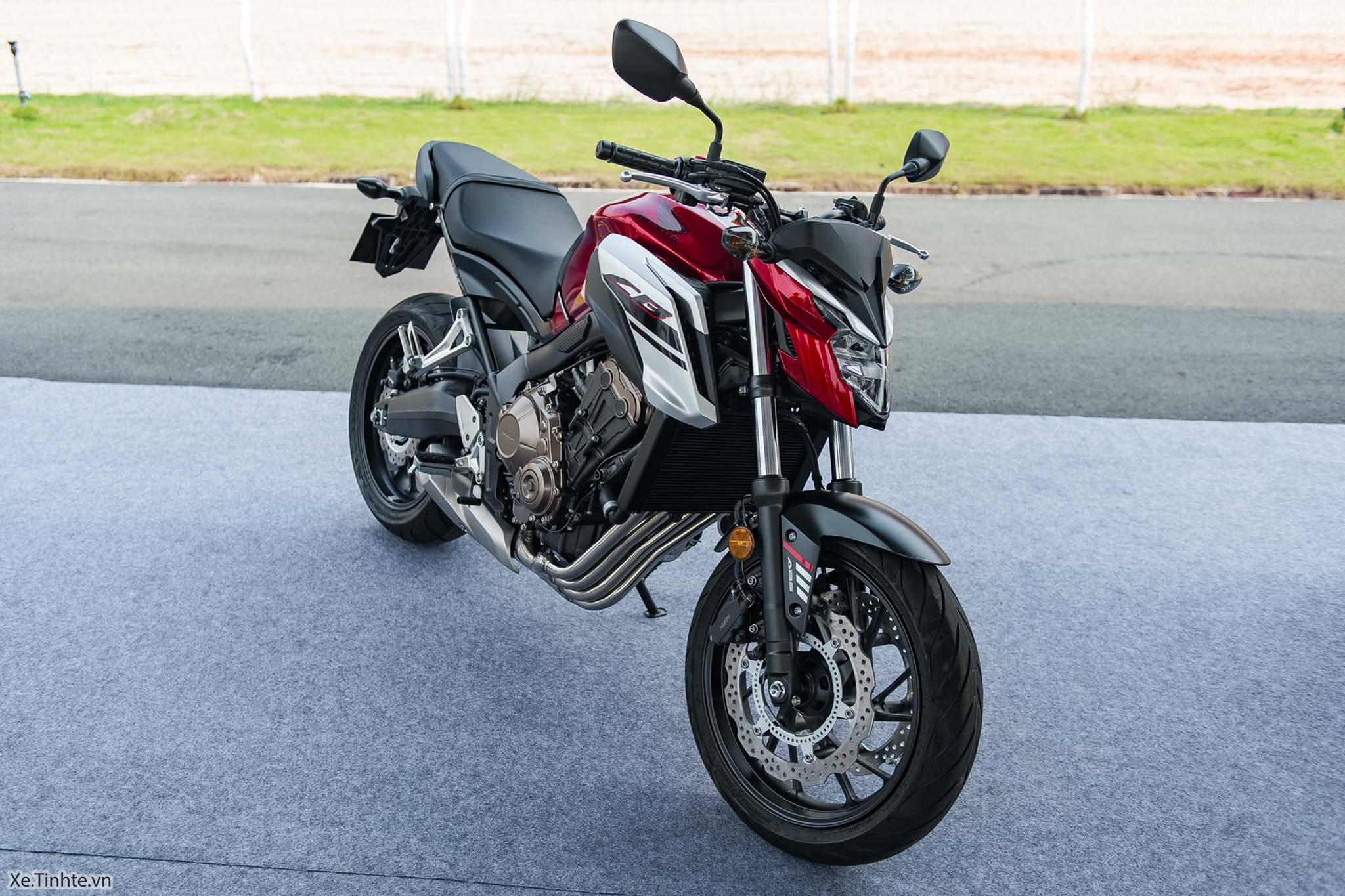 Honda_CB650F_2018_Xe_Tinhte-025.jpg