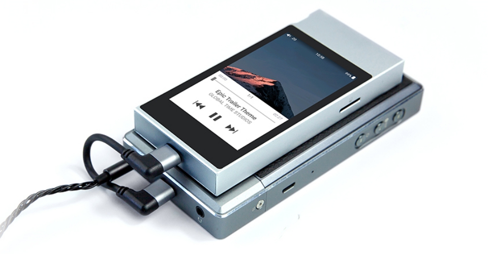 Monospace_Fiio_Cl06_p1.jpg