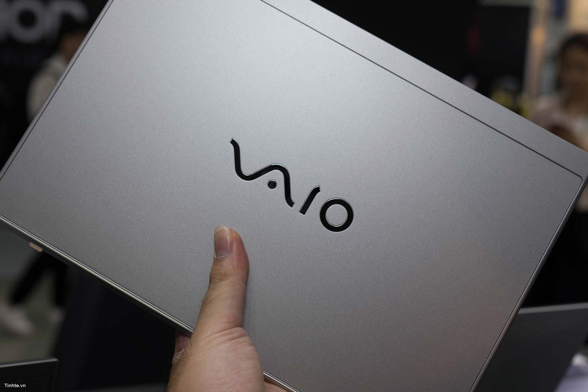 vaio_lap-3.jpg