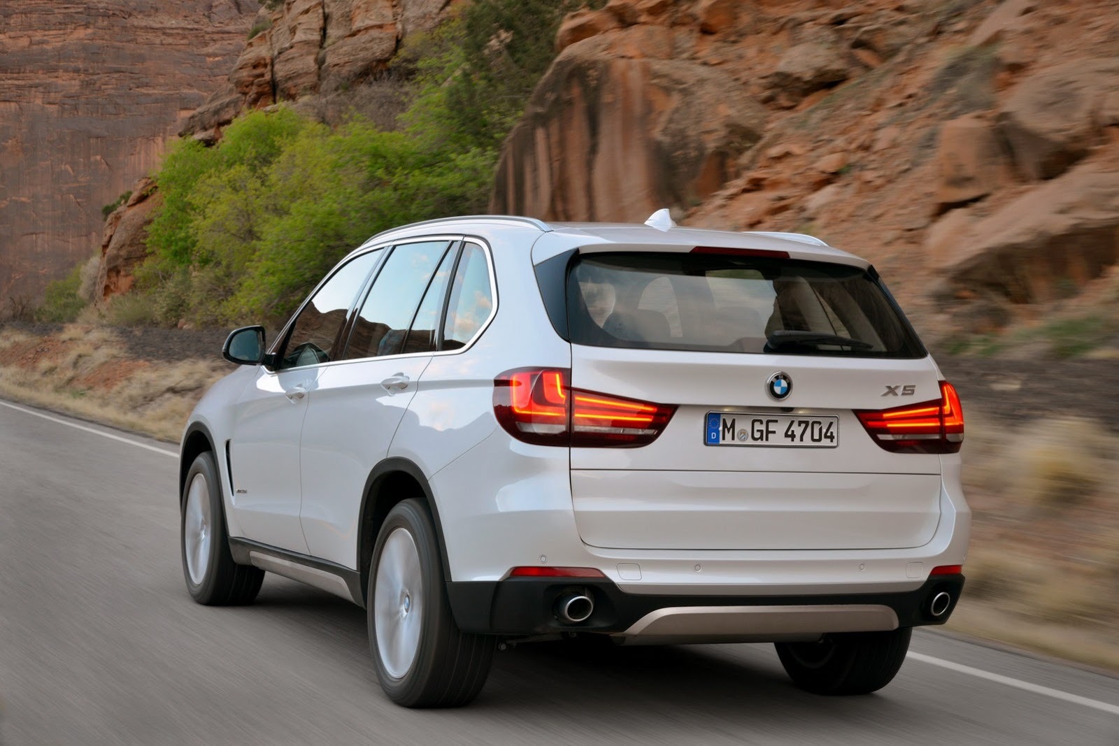 2014-BMW-X5-4.jpg