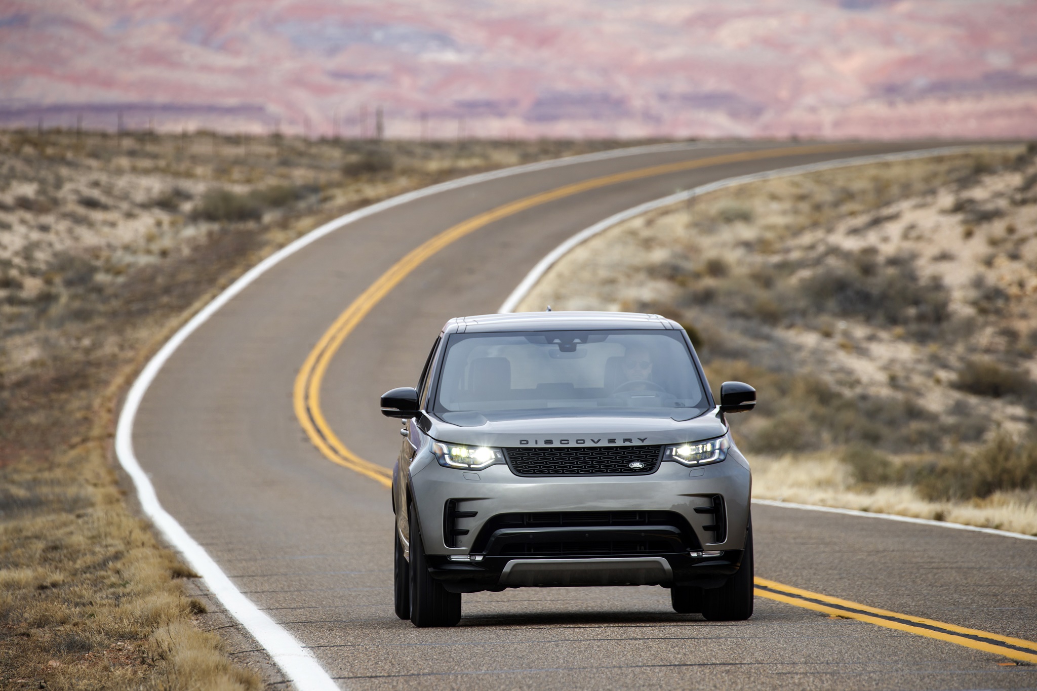 Land_Rover_Discover_2019_Xe_Tinhte-005.JPG