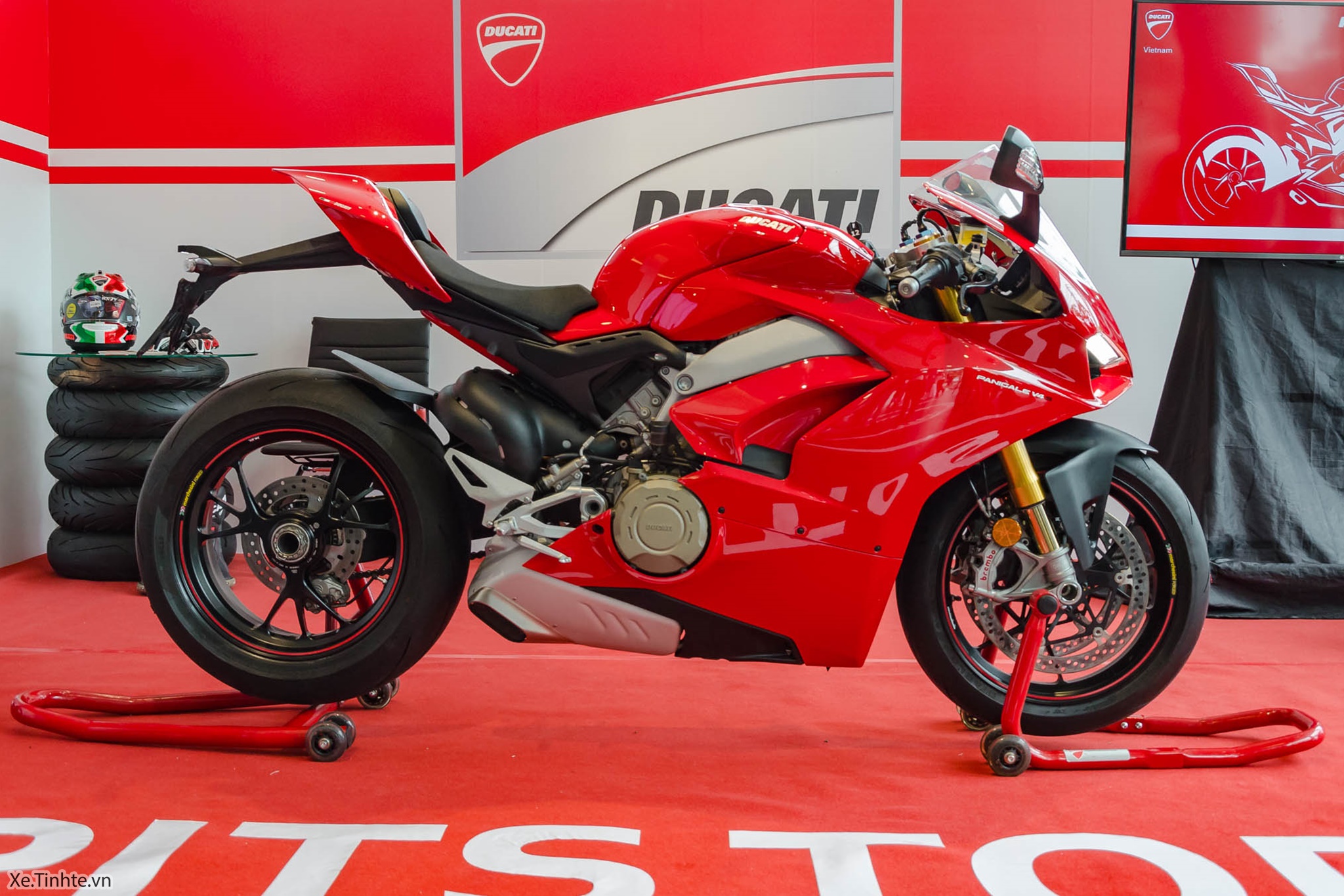Ducati_Panigale_V4_S_2018_Xe_Tinhte-009.jpg