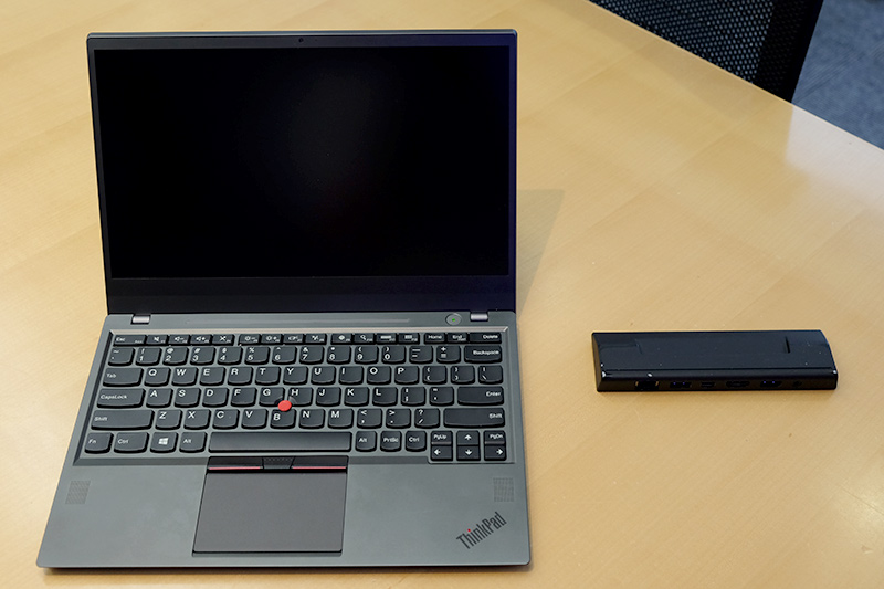 ThinkPad_X1_Carbon_proto_1.jpg