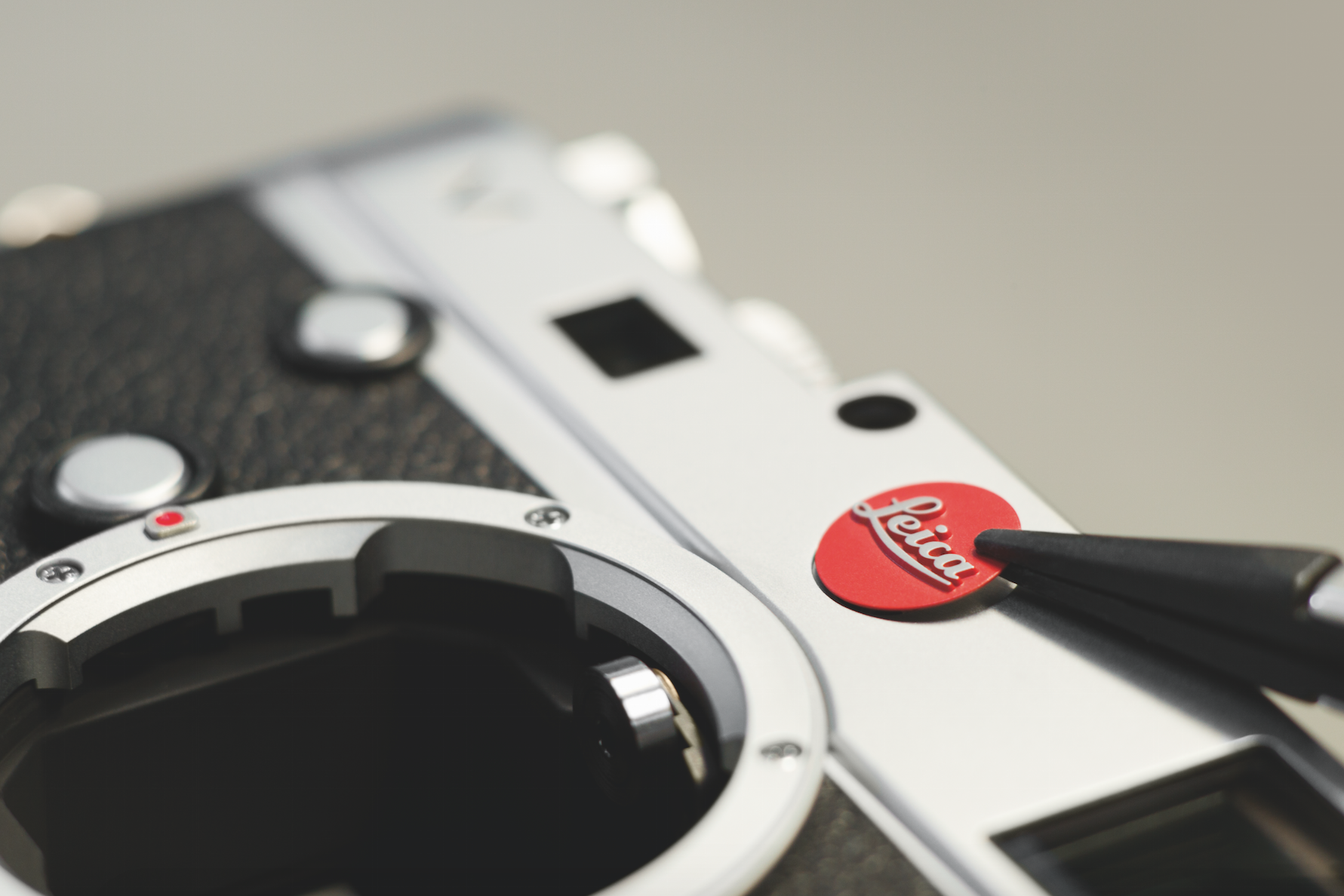 Leica 2.png
