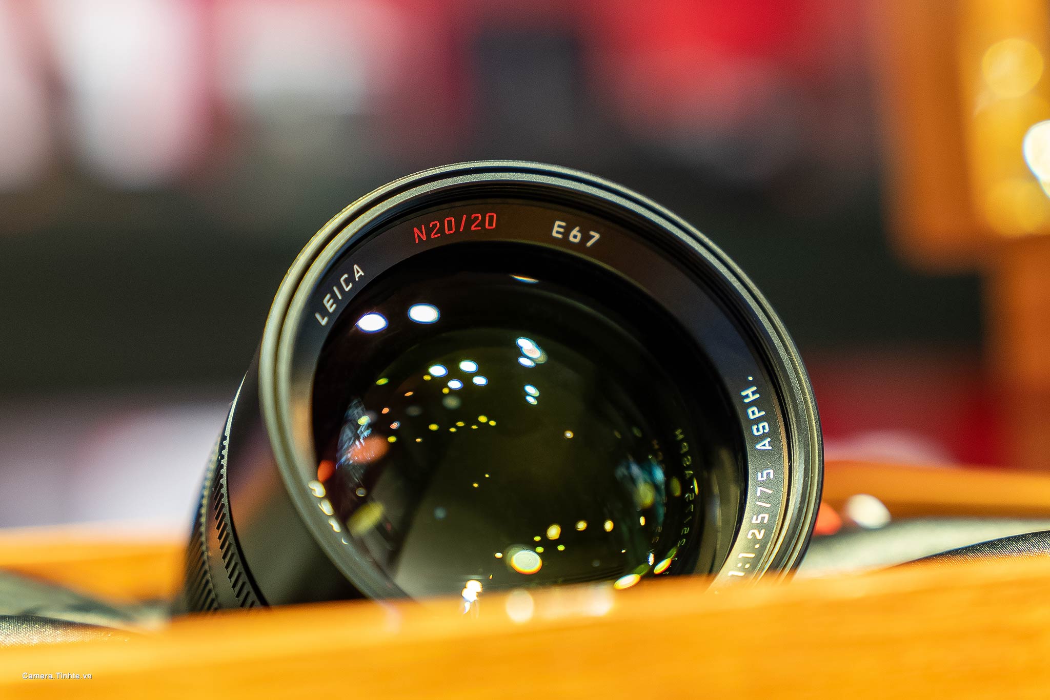 Camera.Tinhte.vn_Leica-Noctilux-75-mm-F1.25-ASPH._DSC03080.jpg