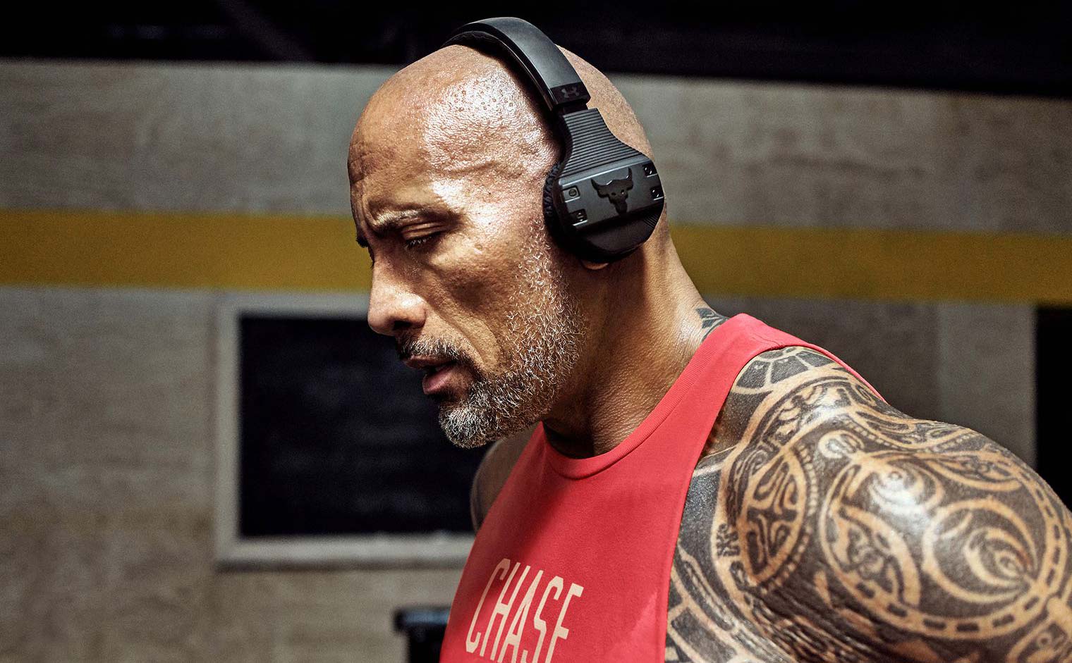 The Rock: Từ cậu bé nghèo bị xa lánh, rơi vào trầm cảm thành ngôi sao tỷ đô