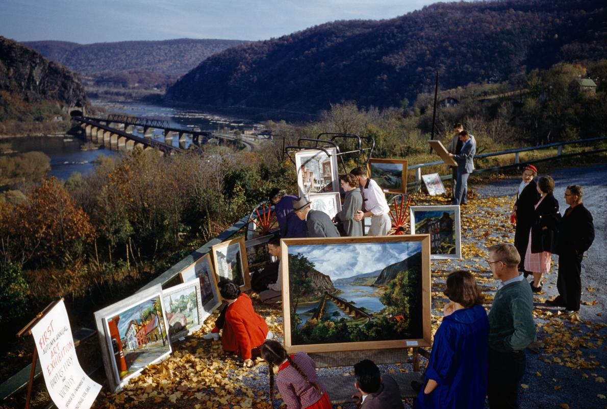 3-tourists-painting-scenic-overlook.adapt.1190.1.jpg