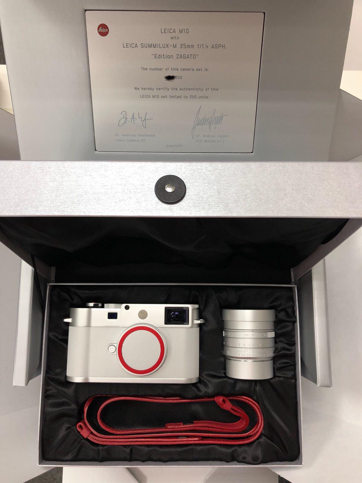 Leica-M10-Zagato-limited-edition-camera9.jpg