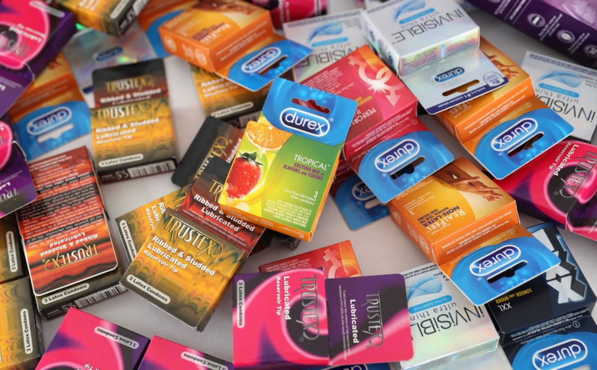 Hộp 12 Cái] Bao Cao Su Siêu Mỏng Durex Fetherlite Ultima Condoms – THẾ GIỚI  SKINFOOD