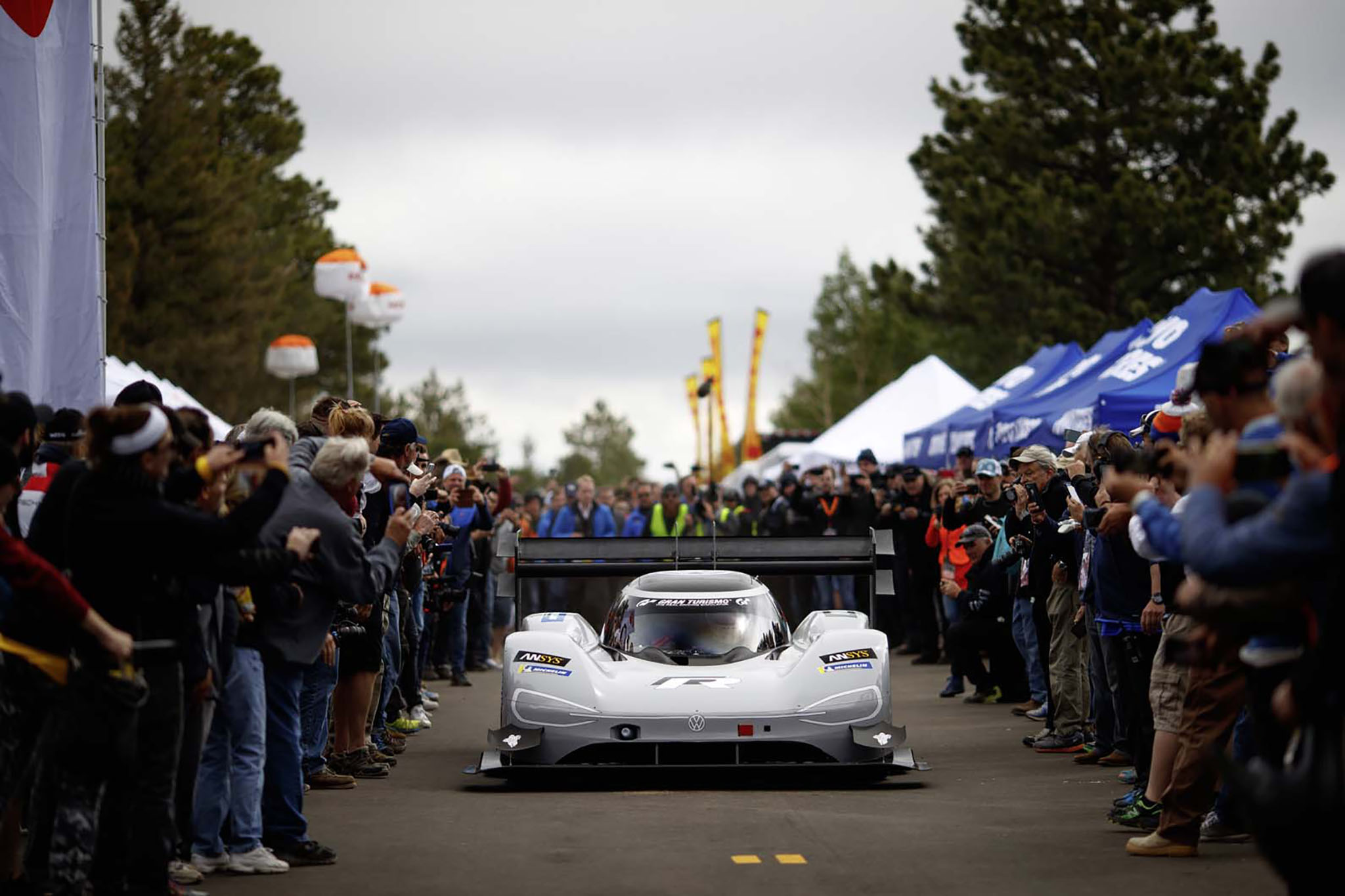 VW Pikes Peak 04.jpg