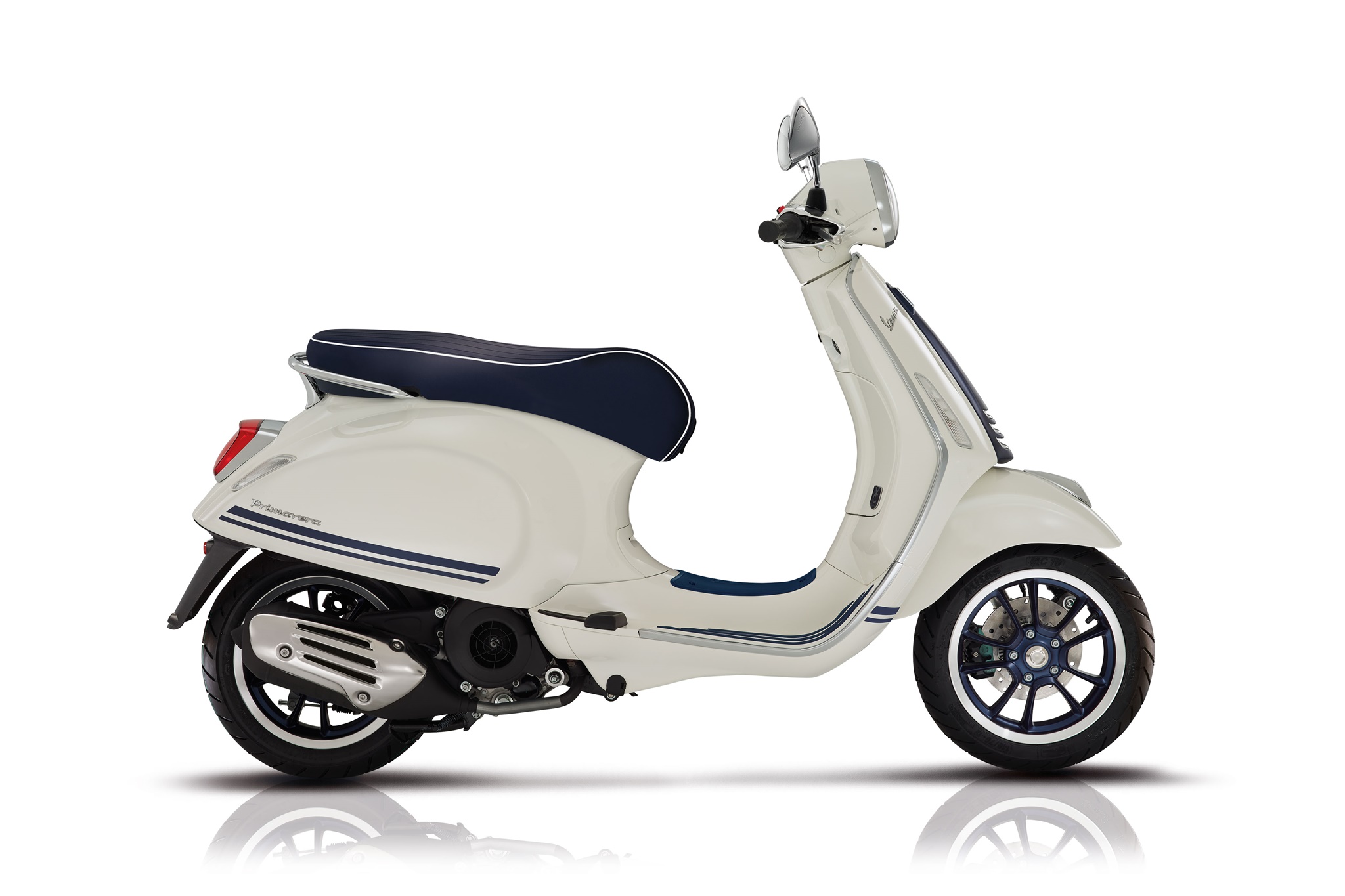 Vespa_Primavera_Yacht_Club_Xe_Tinhte_006.JPG