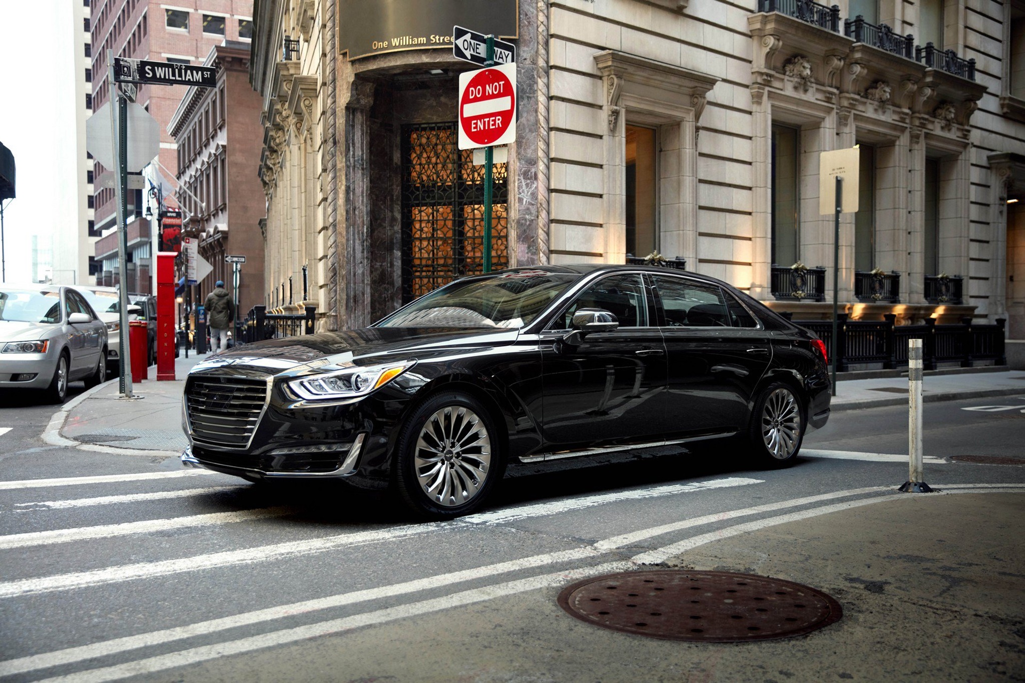 Top_10_luxury_car_Xe_Tinhte (6).jpg