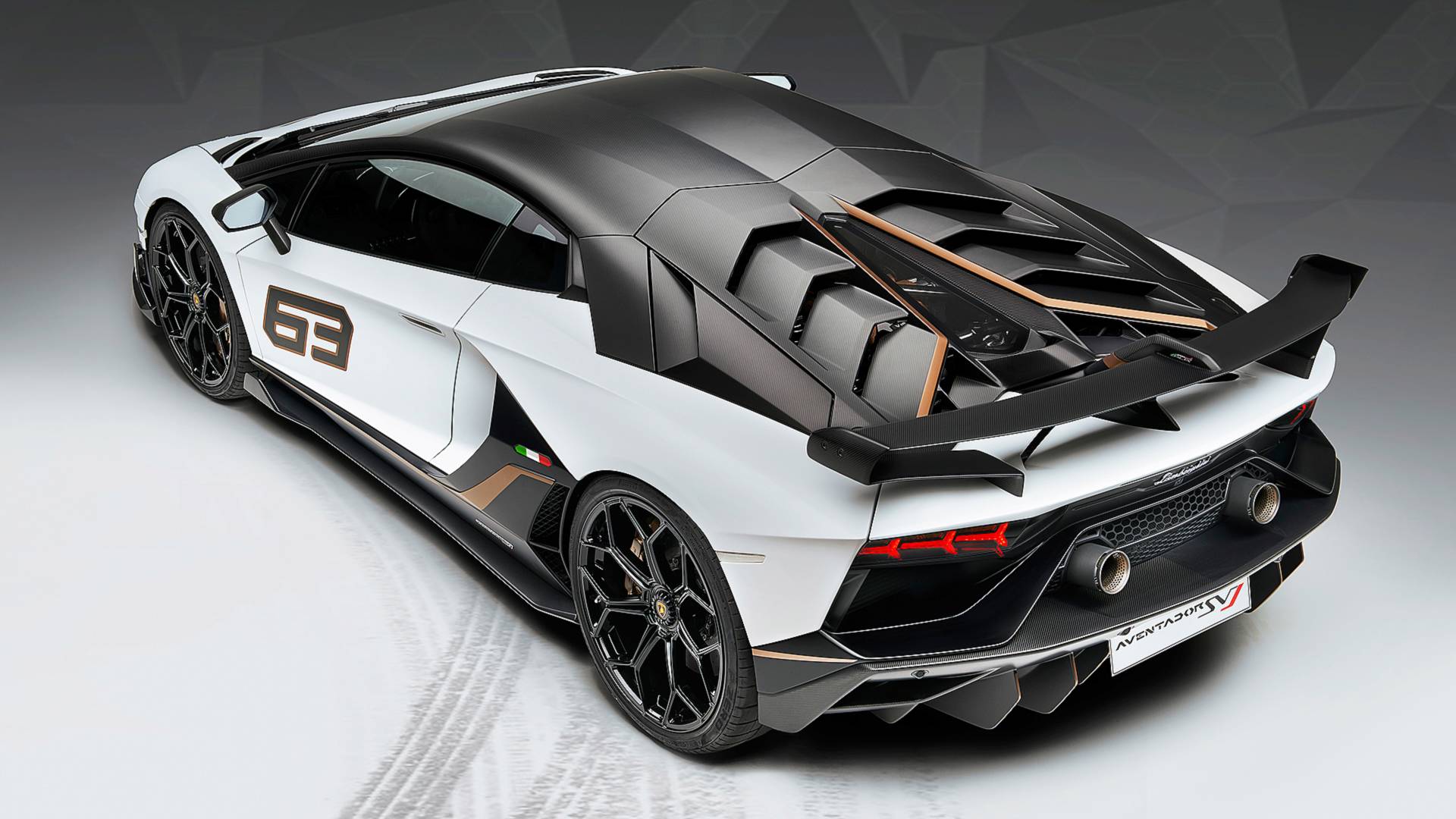 Lamborghini_Aventador_SVJ_Xe_Tinhte (5).jpg