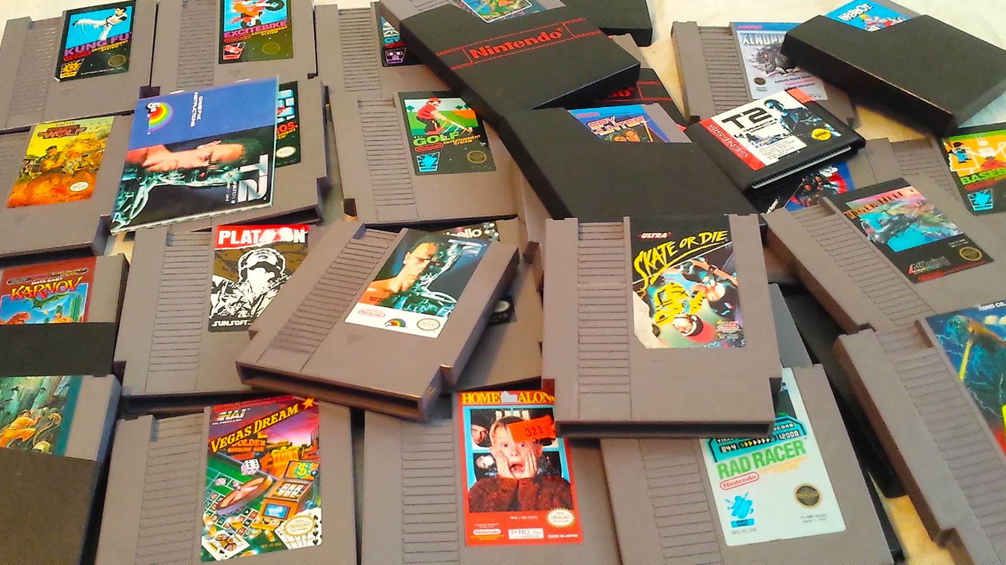 Games met. Nintendo NES игры. Retro games Nintendo. Игры для Nintendo Entertainment. Коллекция игр.