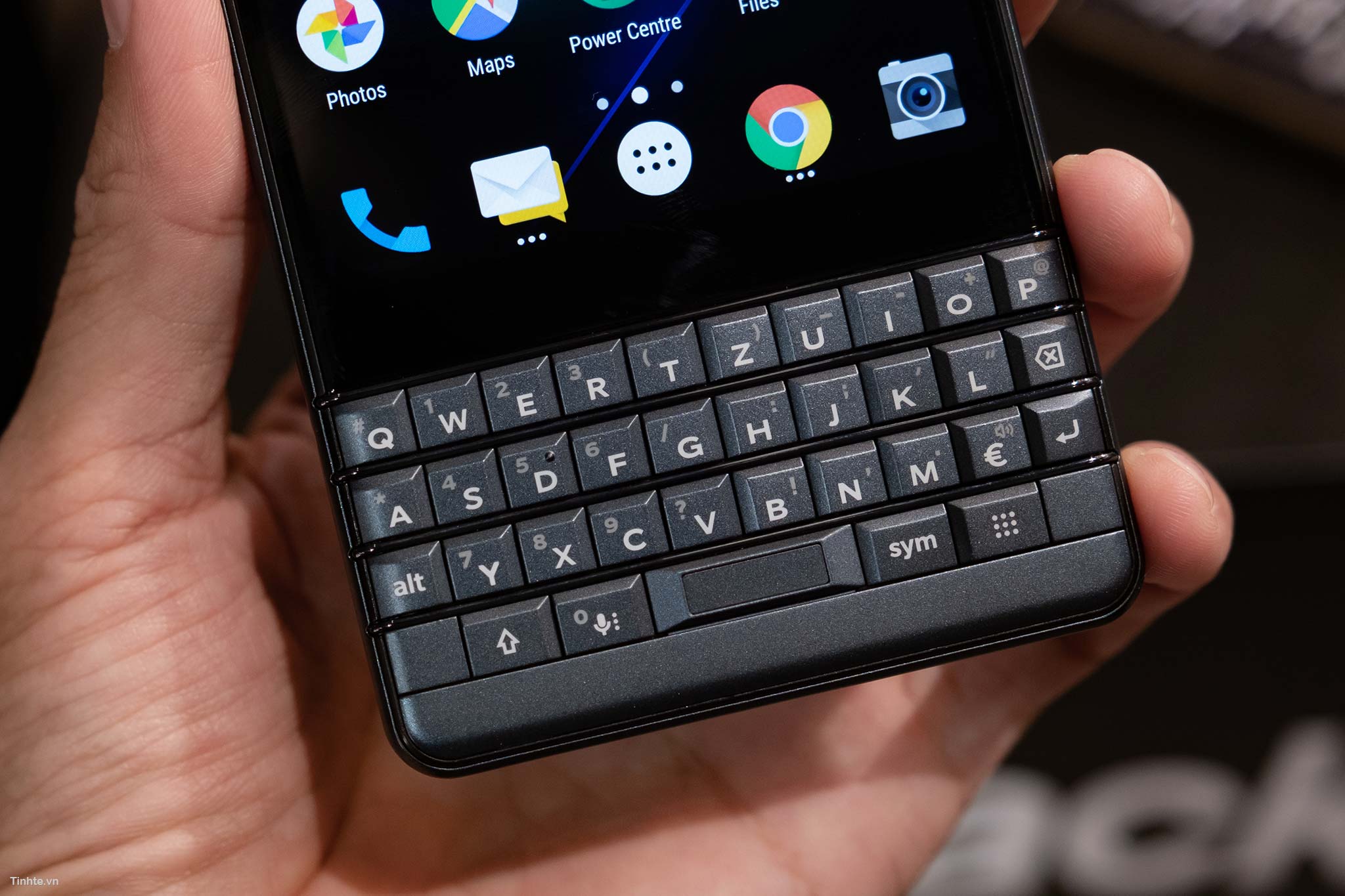 BlackBerry_Key2LTE-6.jpg