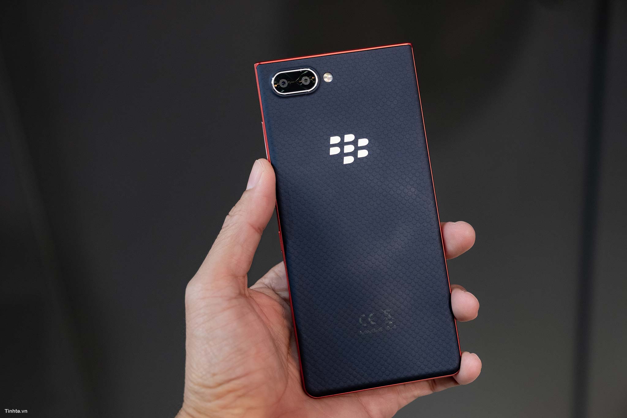 BlackBerry_Key2LTE-11.jpg