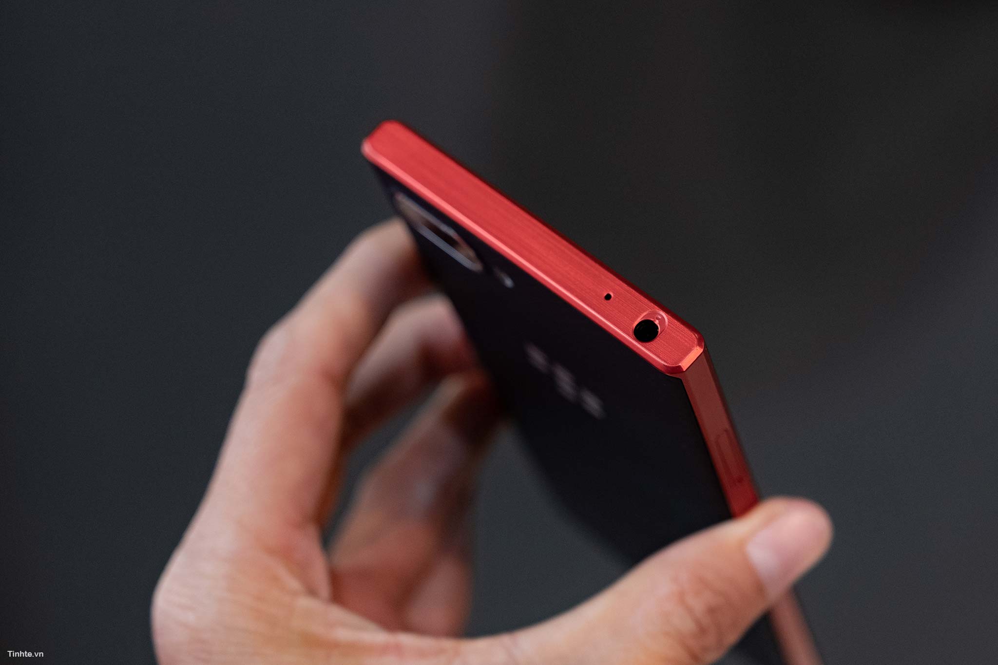 BlackBerry_Key2LTE-21.jpg