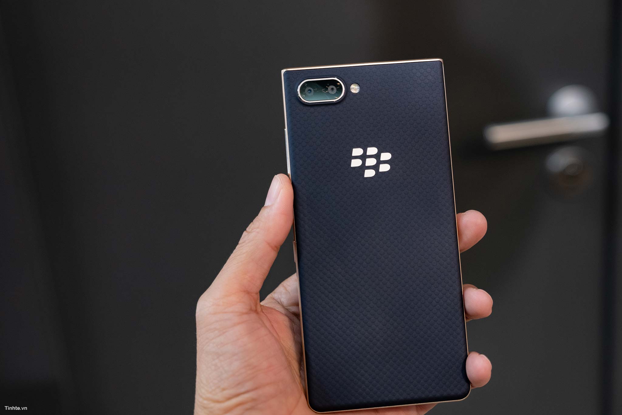 BlackBerry_Key2LTE-24.jpg