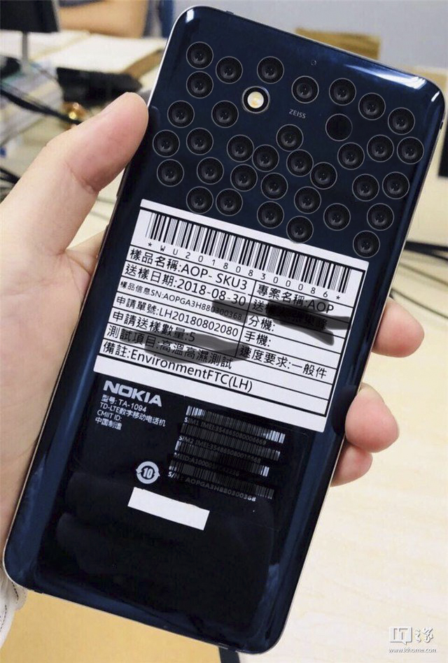 4418659_Nokia-9-hands-on-Penta-Lens-TA-1094.jpg