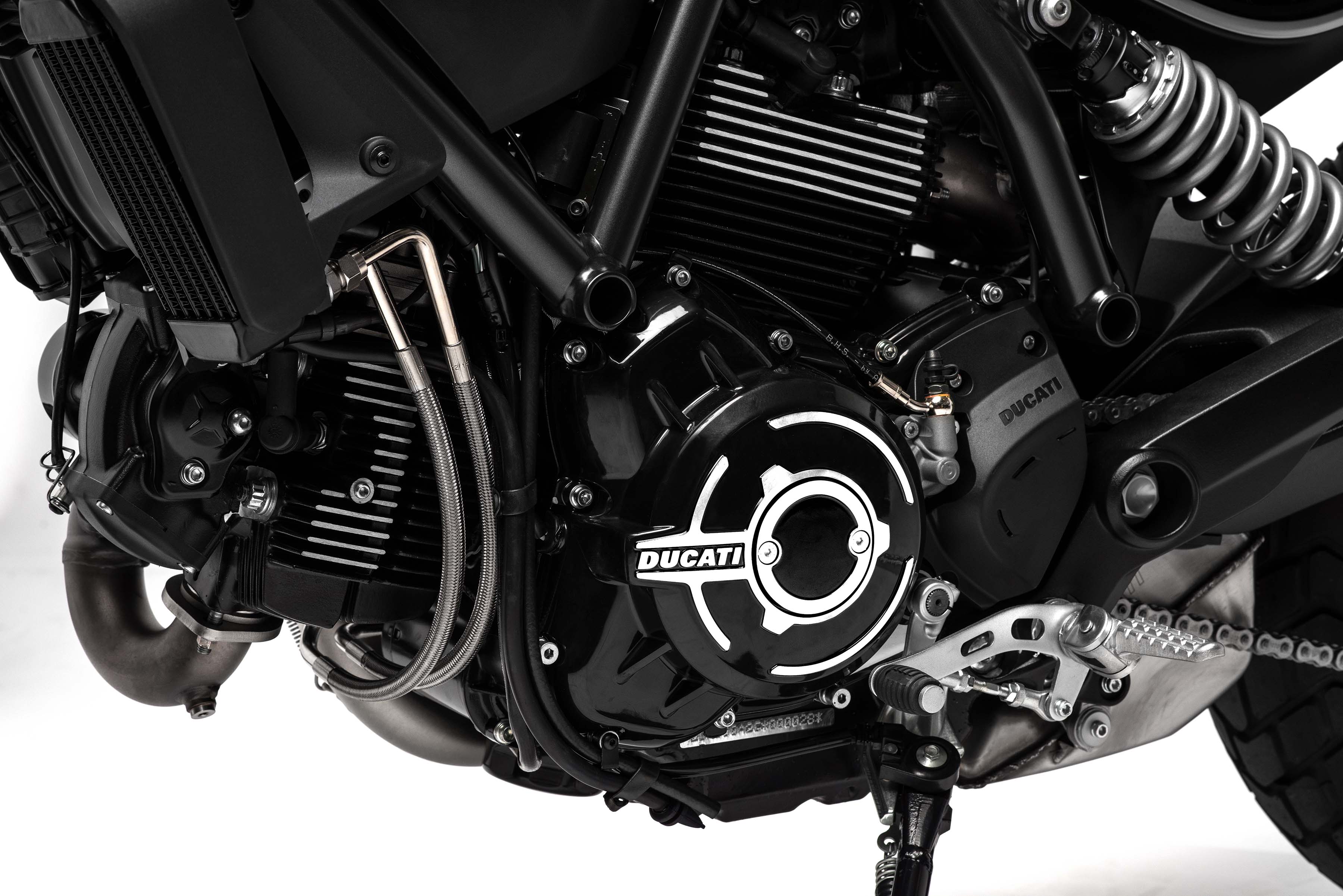 2019-Ducati-Scrambler-Icon-14.jpg