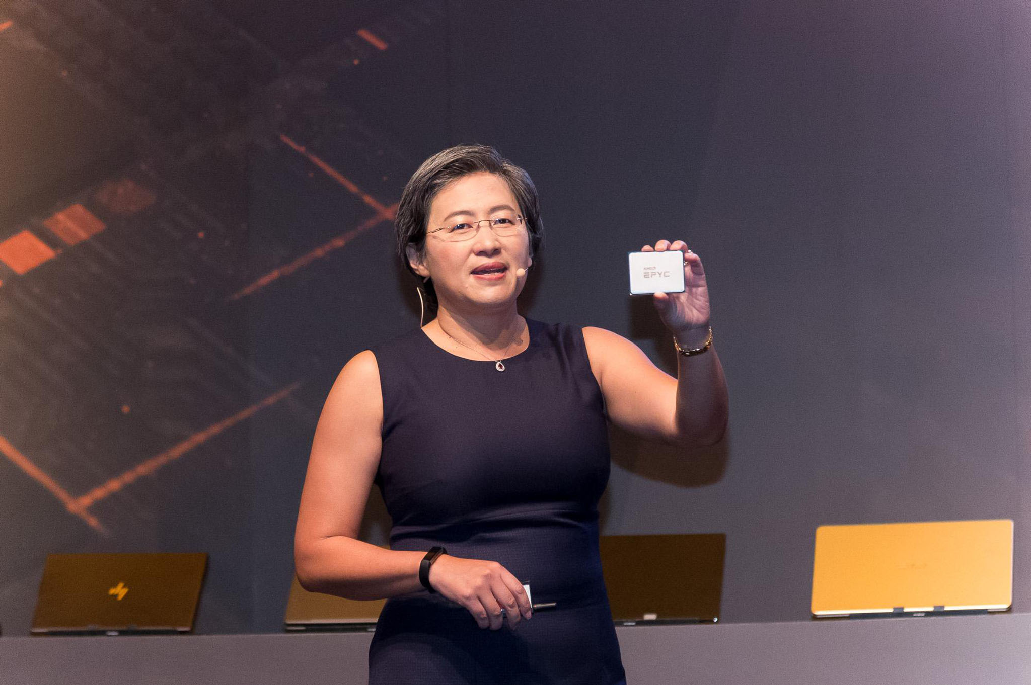 AMD EPYC Rome.jpg