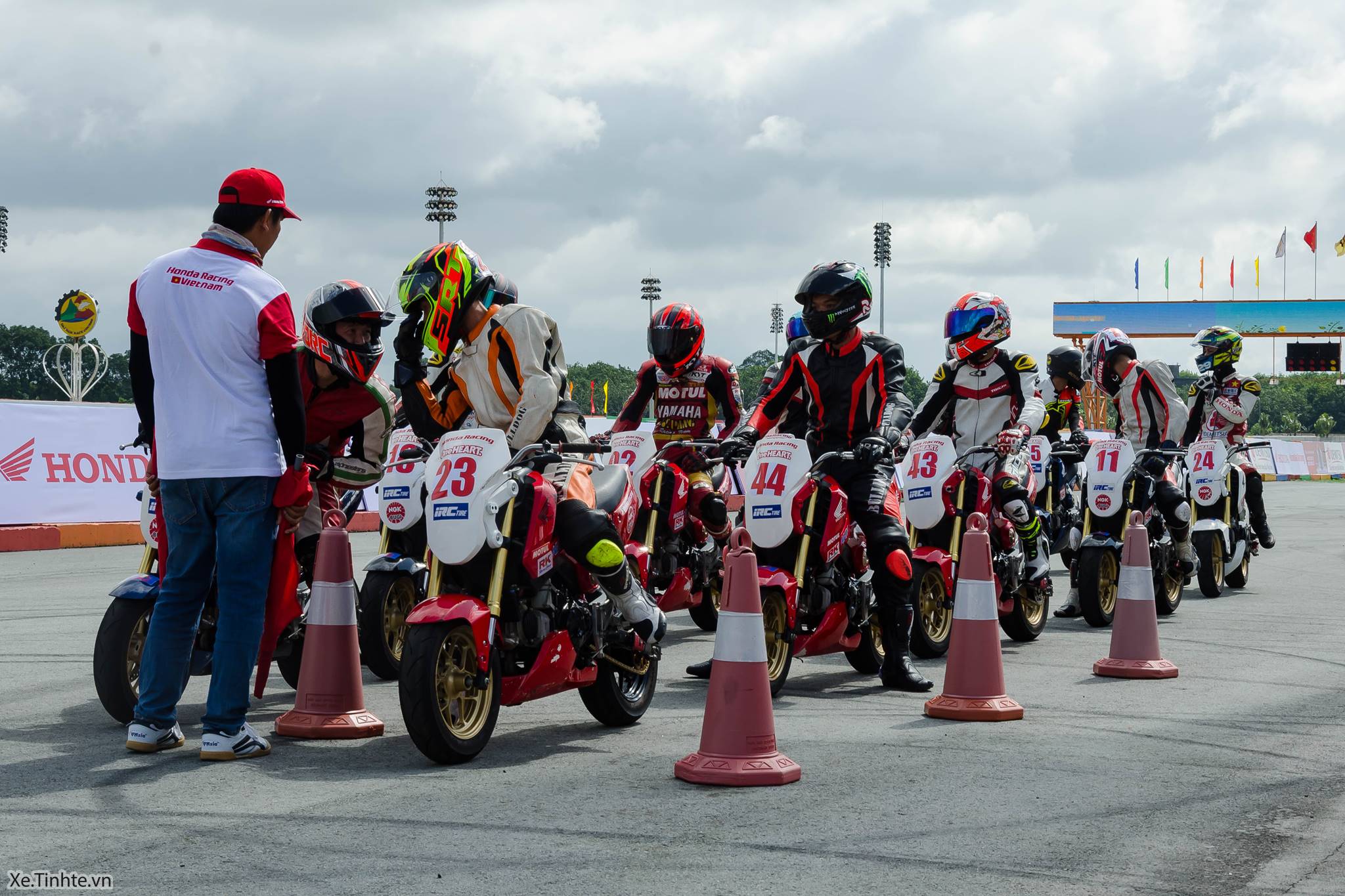 Vietnam_Motorcycle_Racing_2018_Xe_Tinhte_007.jpg