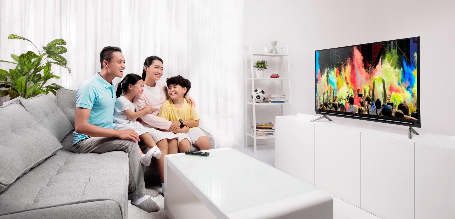 family watch TV.jpg