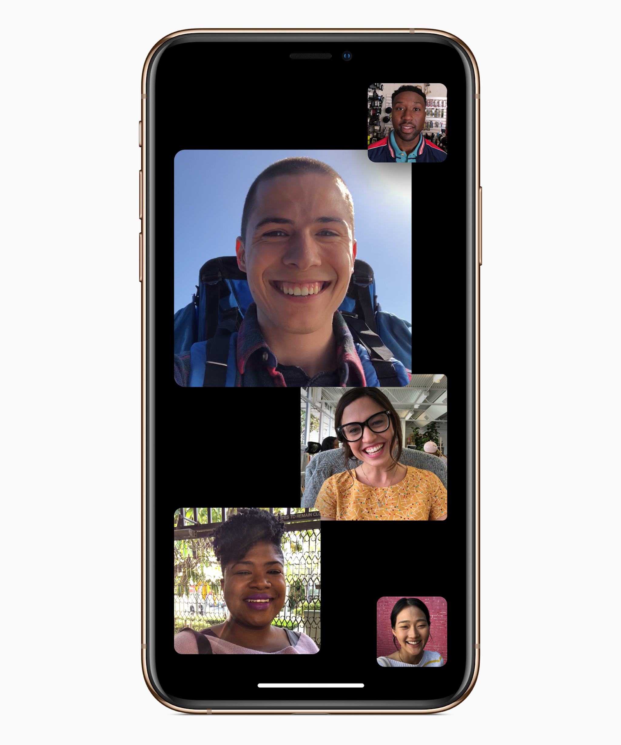 iOS-12.1-Emoji-FaceTime_group-facetime_10292018.jpg