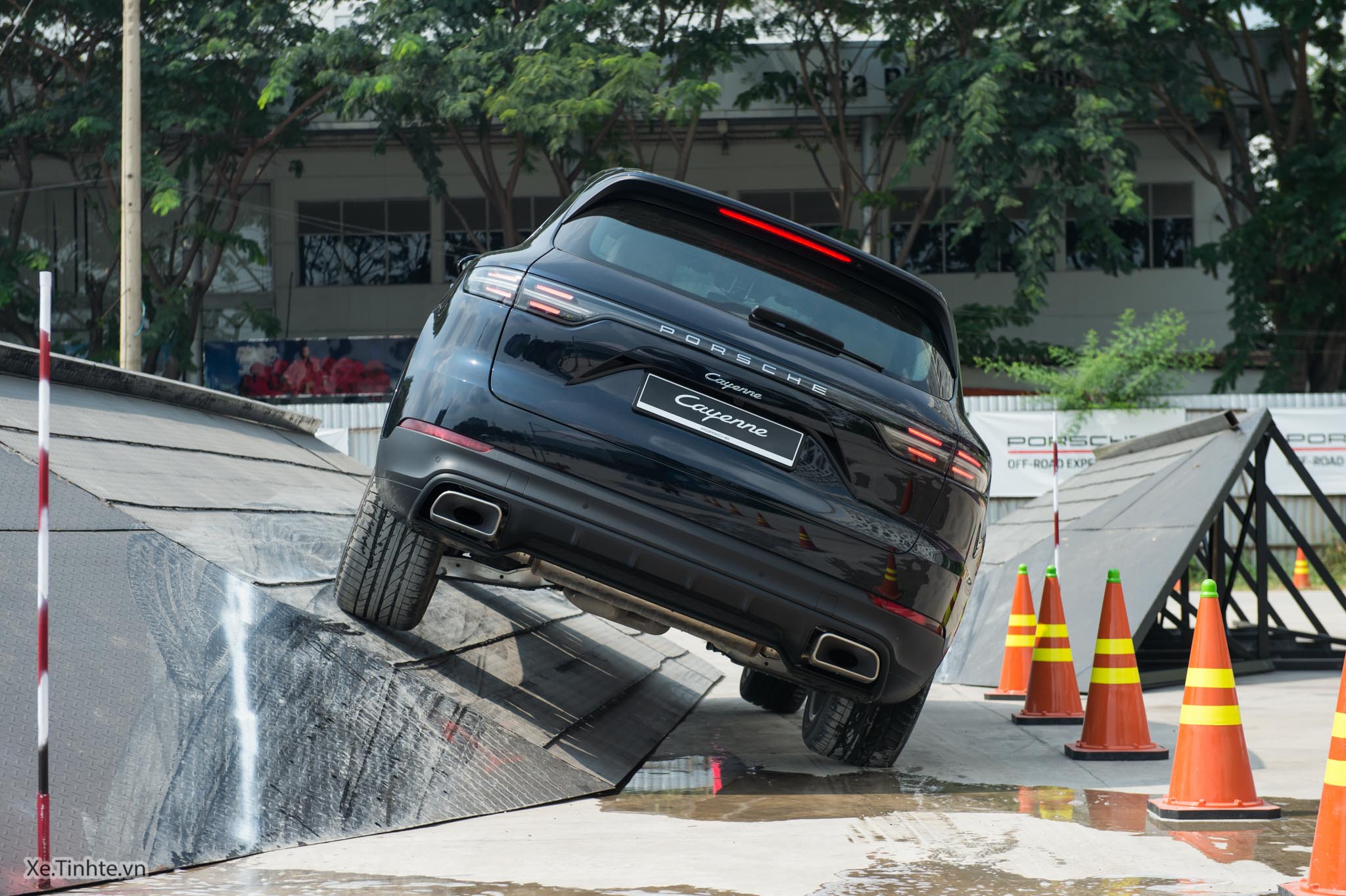 Porsche Cayenne offroad_Xe.tinhte.vn-7025.jpg