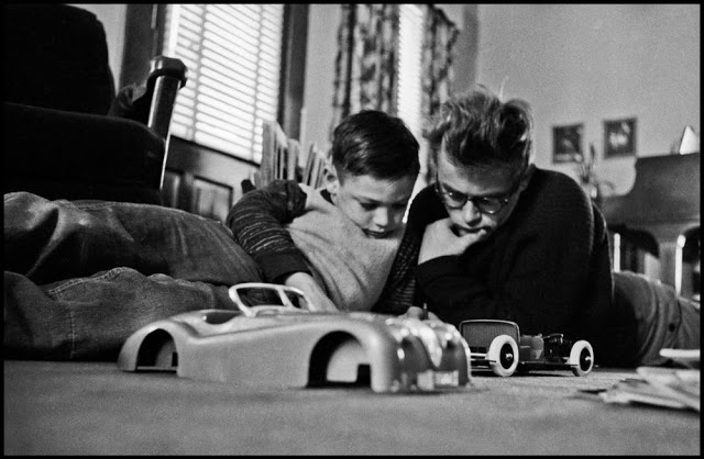 james-dean-photos-by-dennis-stock-1955-22.jpg