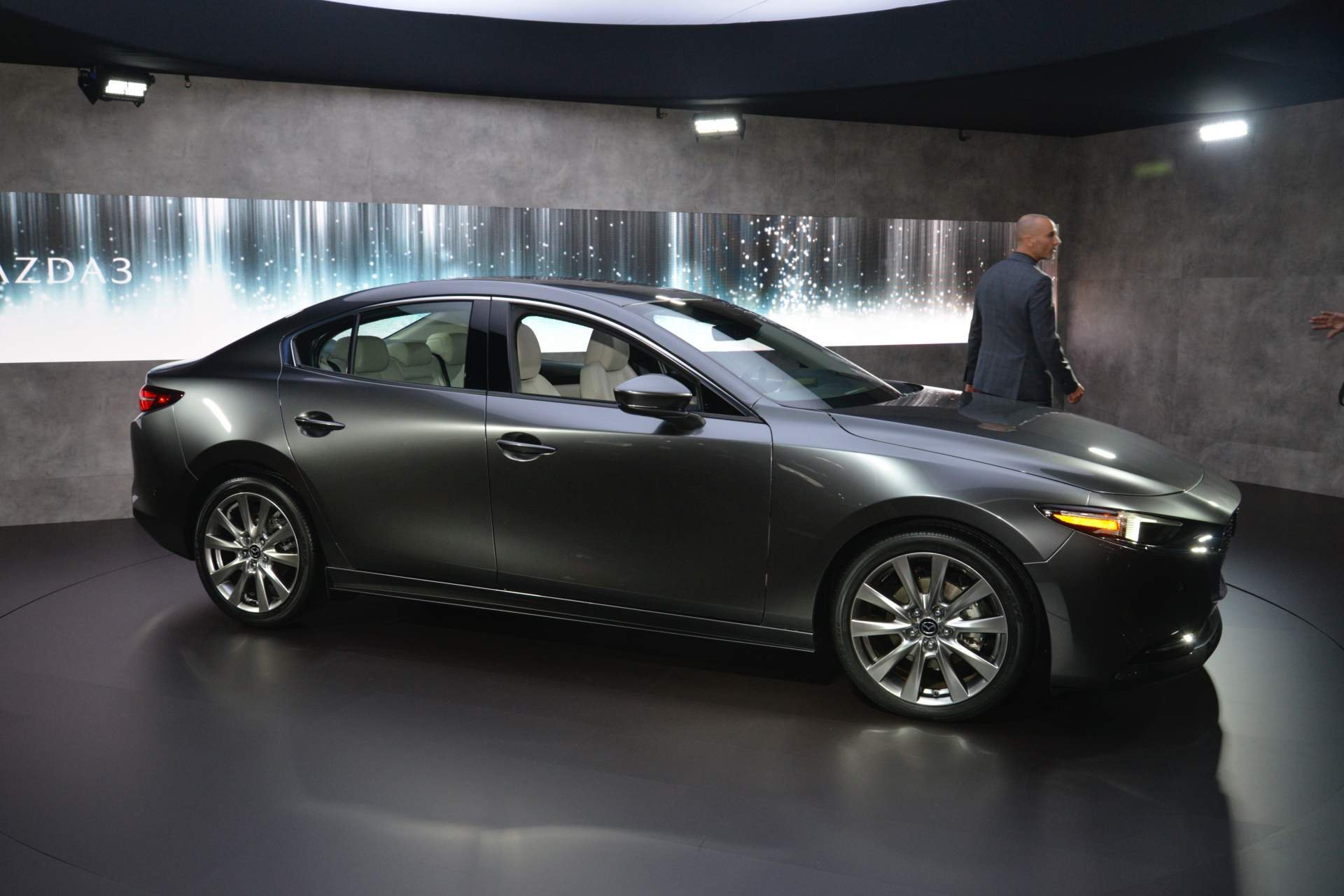 2019-mazda3-14.jpg