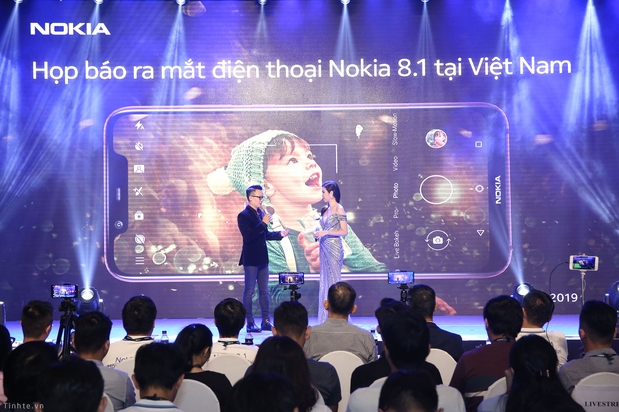 NOKIA8.1-5.jpg