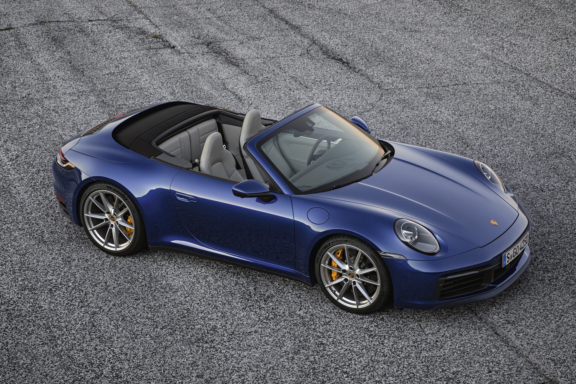 d18bf2ad-2020-porsche-911-convertible-9.jpg