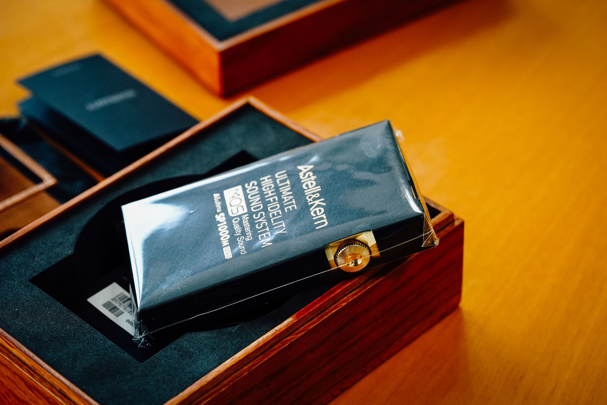 tinhte_astellnkern_sp1000m_gold_edition_15.jpg