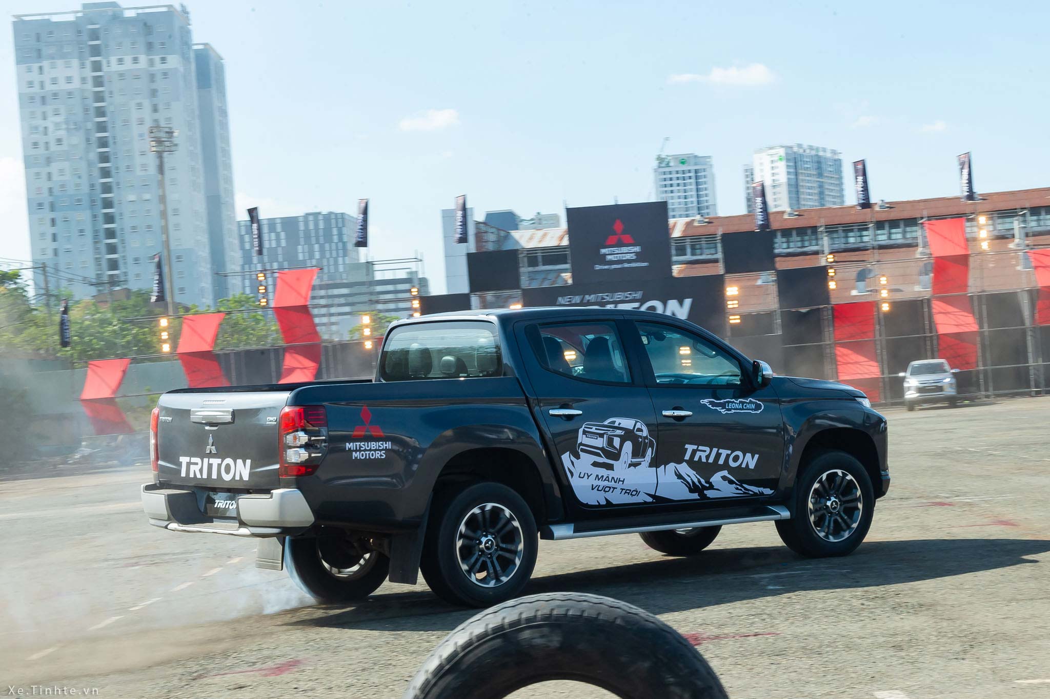 Mitsubishi_Triton_2019_Xe_tinhte (5).jpg