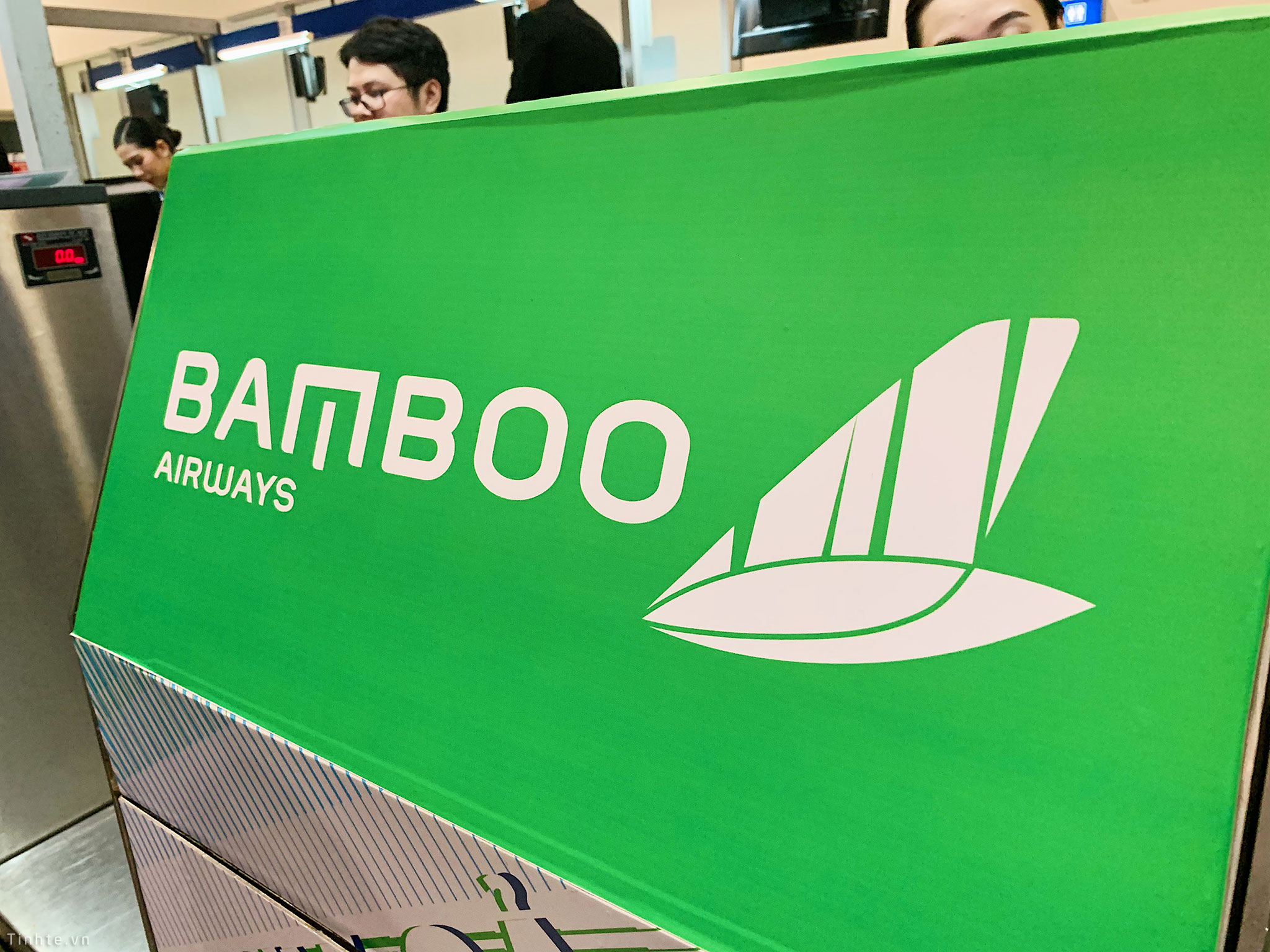 hang-thuong-gia-bambooairlines-13.jpg