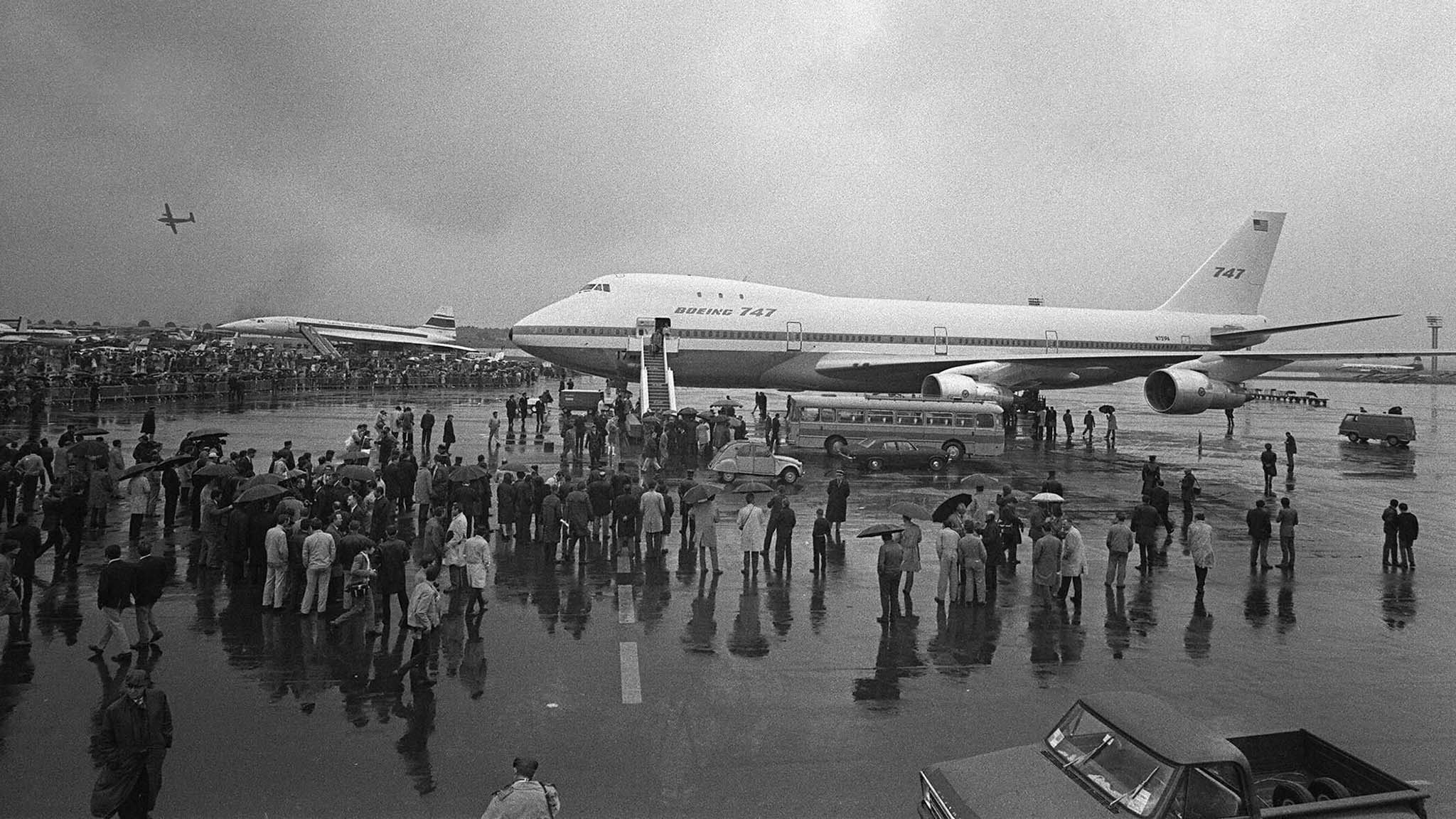 Boeing 747 Paris Airshow 1969.jpg