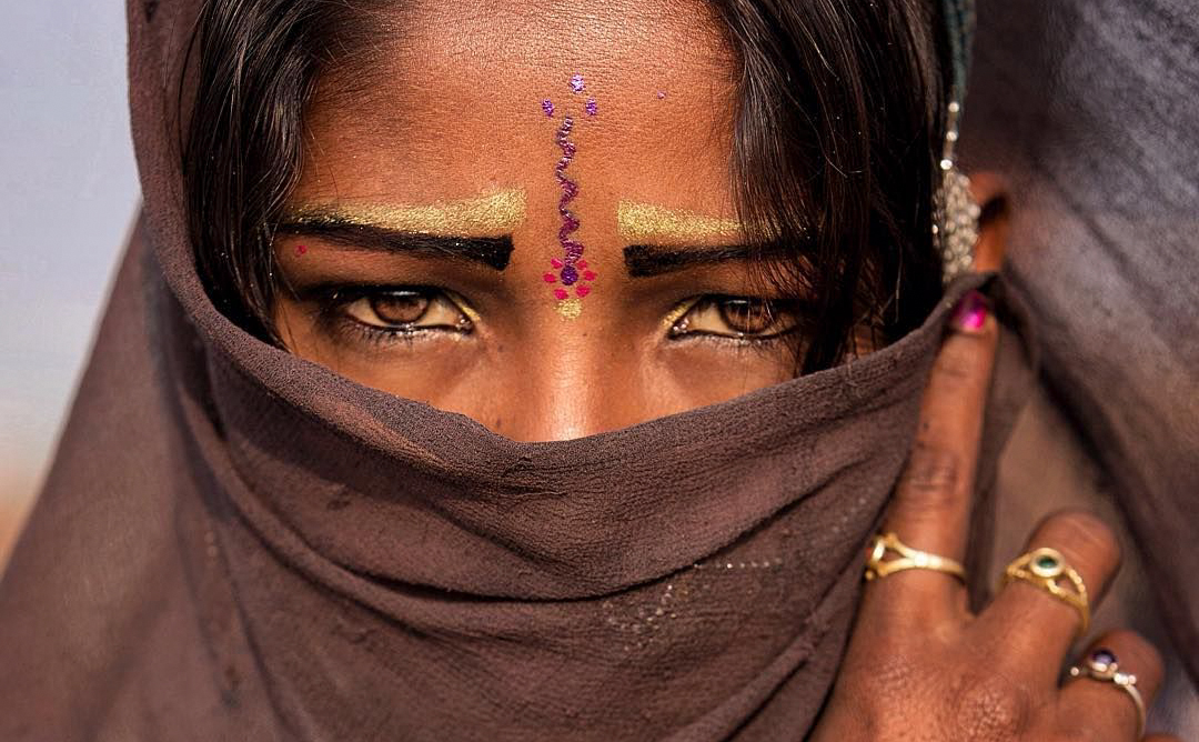 Vẻ đẹp ấn tượng của người Ấn Độ qua ống kính nữ nhiếp ảnh gia Ba ...