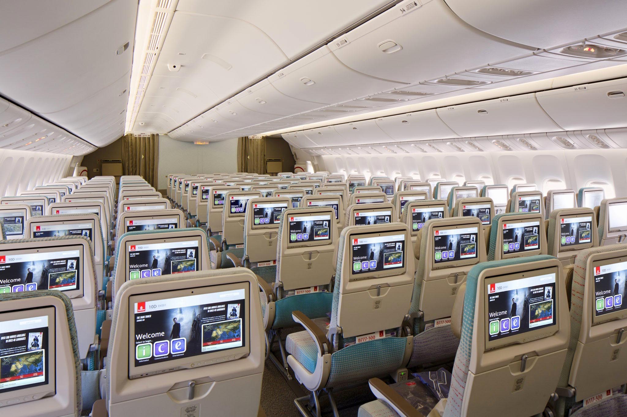 Emirates Boeing 747.jpg
