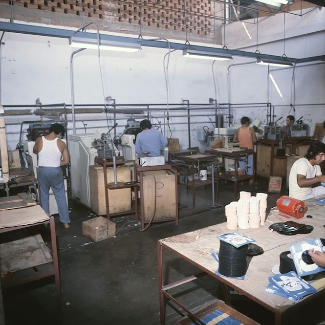 tinhte-peruvian-vinyl-factory-70-7.jpg