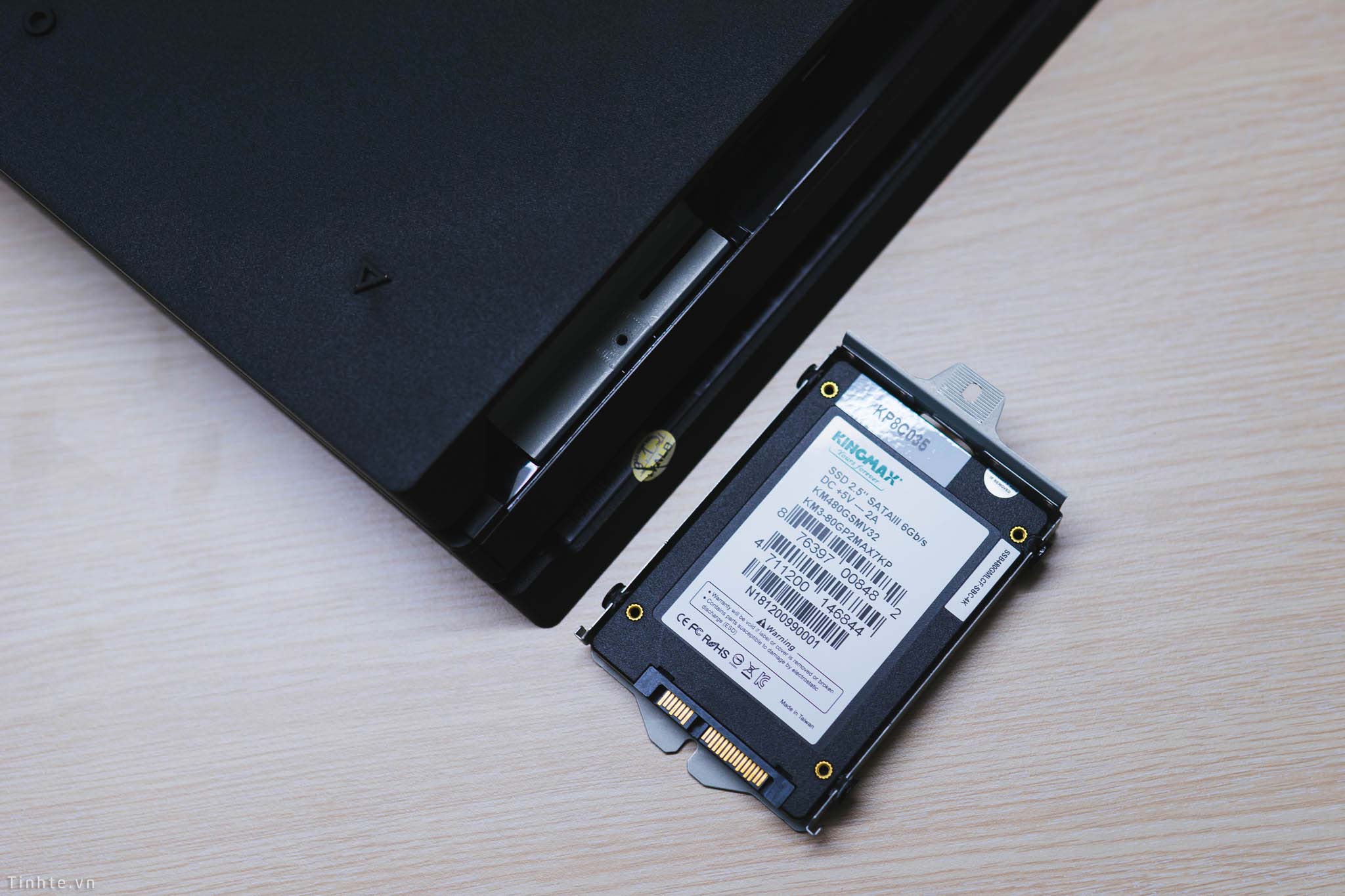 Nâng cấp SSD cho PS4 Pro: Giá SSD Sata giờ khá mềm, tốc độ load game ...