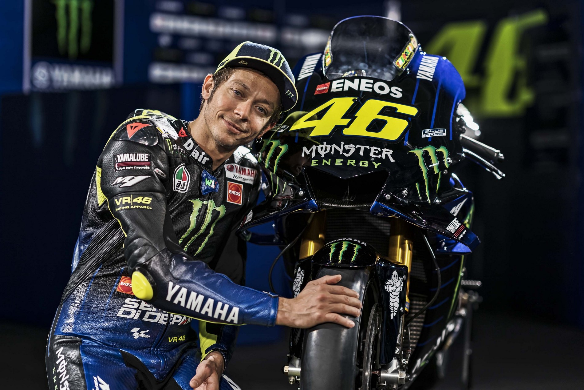 2019-Monster-Yamaha-MotoGP-Valentino-Rossi-21.jpg
