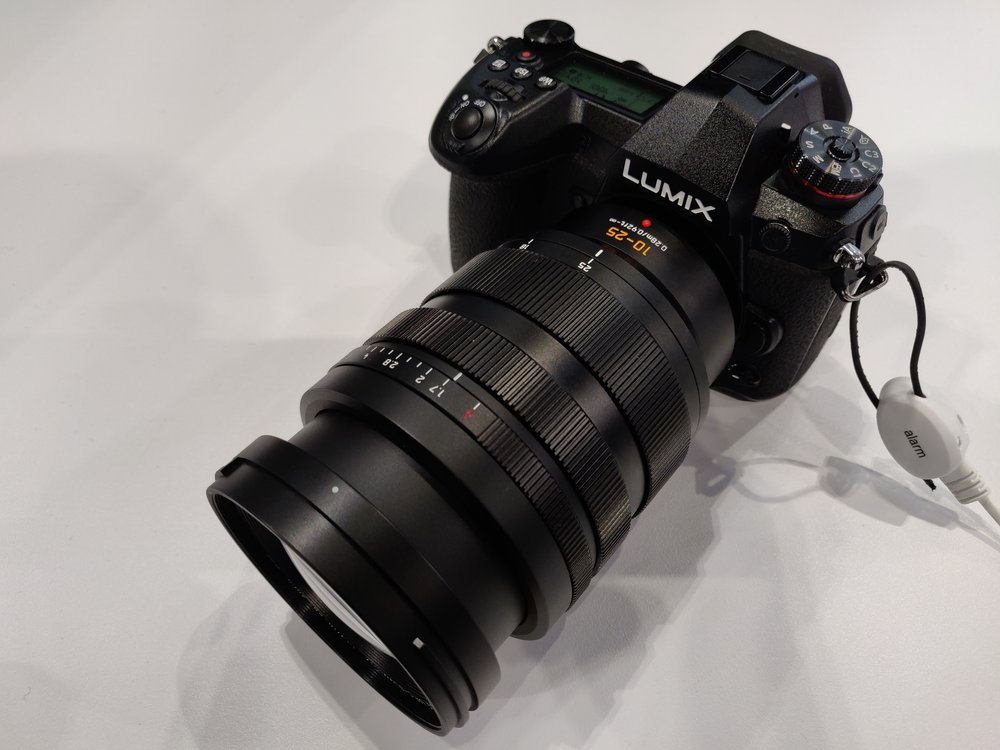 Panasonic-Leica-DG-Vario-Summilux-10-25-mm-f1.7-lens-2.jpg